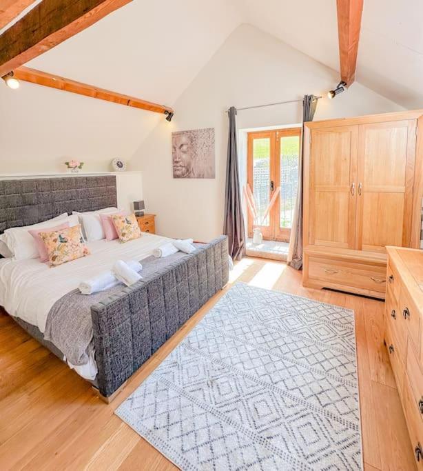 The Granary Apartment Barbrook Bagian luar foto
