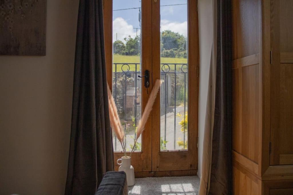 The Granary Apartment Barbrook Bagian luar foto