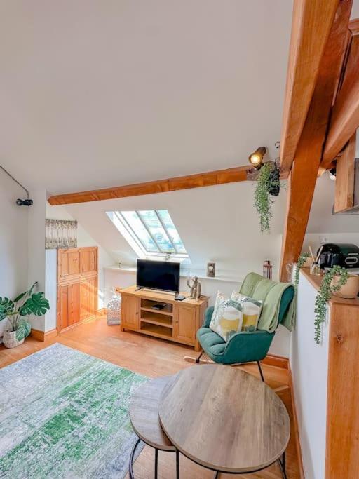 The Granary Apartment Barbrook Bagian luar foto